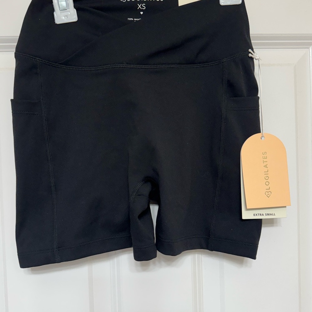 Blogilates crisscross scrunch bike short